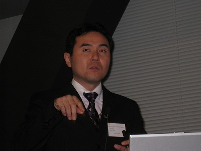 諸山氏